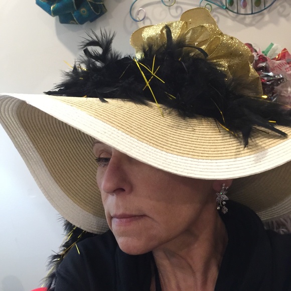 Meet your Posher, Angela - Picture 1 of 16